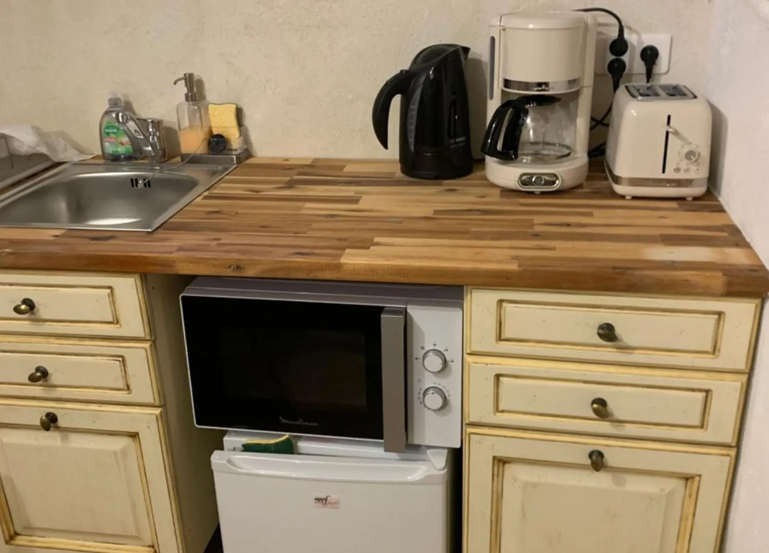 Apartman Studio Tourrettes-Sur-Loup, Le Charme De L'Ancien